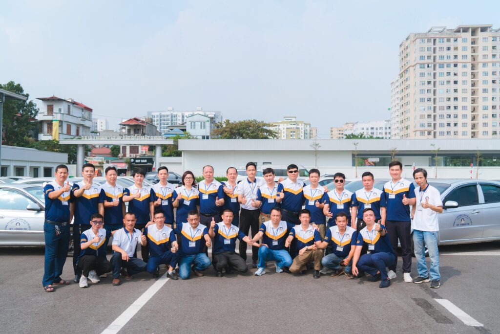 Đội ngũ giảng viên tận tình, dày dặn kinh nghiệm của OTO2