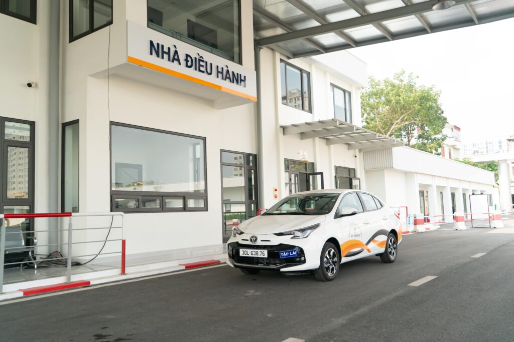 Xe tập đạt chuẩn sát hạch của OTO2