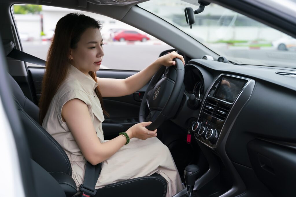 Học thực hành bằng lái xe ô tô số sàn có độ khó cao hơn